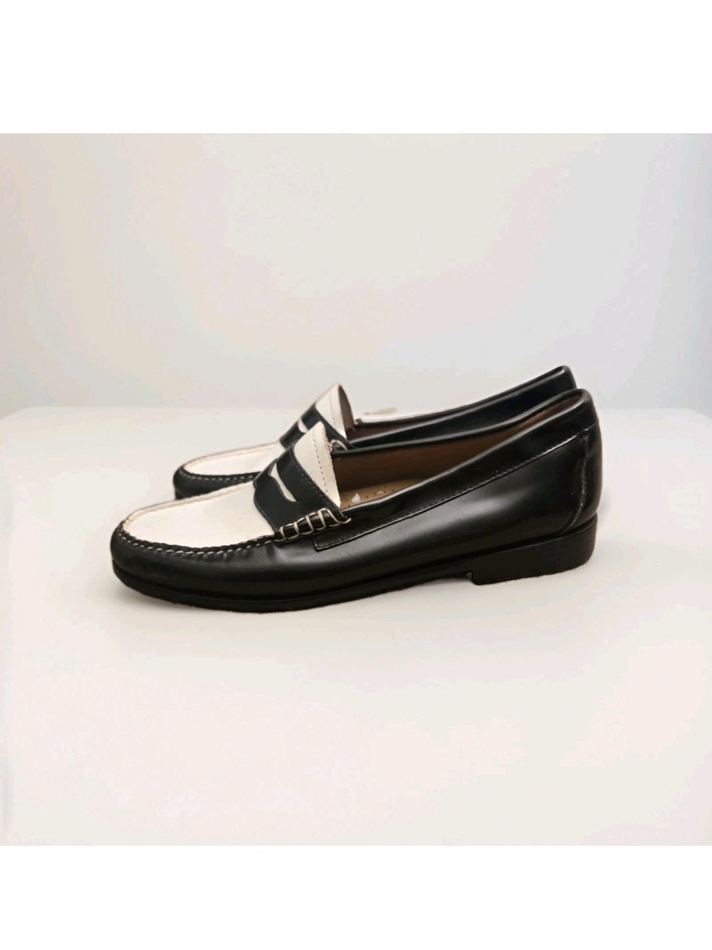 G.H. Bass & Co. Two-Tone Black and White Leather Penny Loafers - Picture 6 of 9